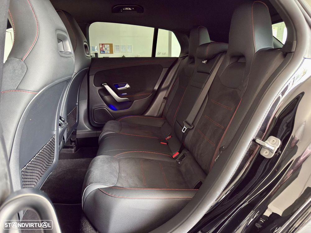 Mercedes-Benz CLA 250 e Shooting Brake AMG Line - 25