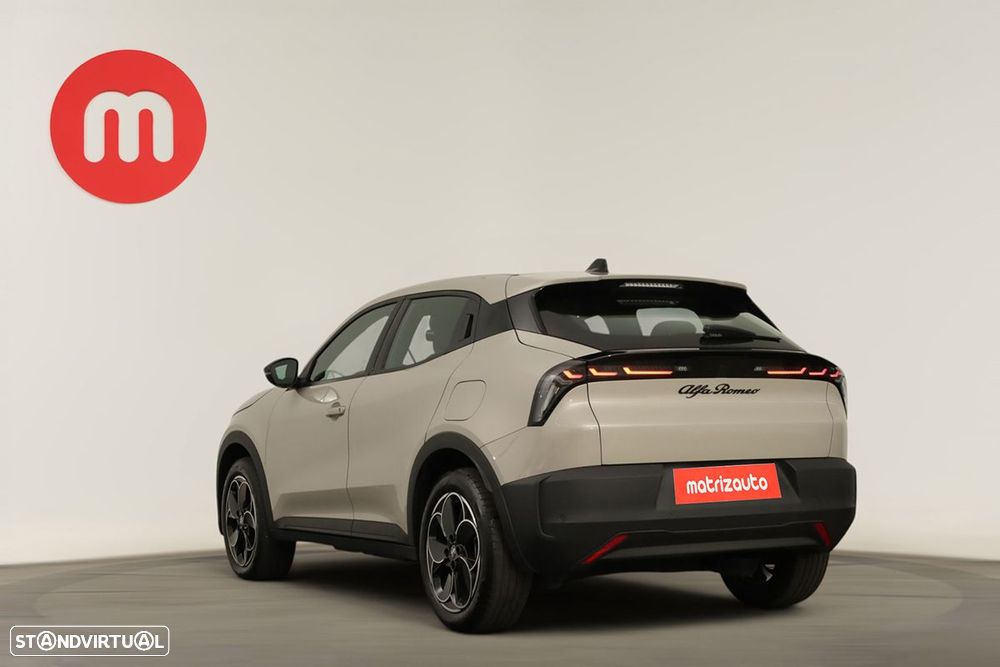 Alfa Romeo Junior Elletrica 50 kWh - 3