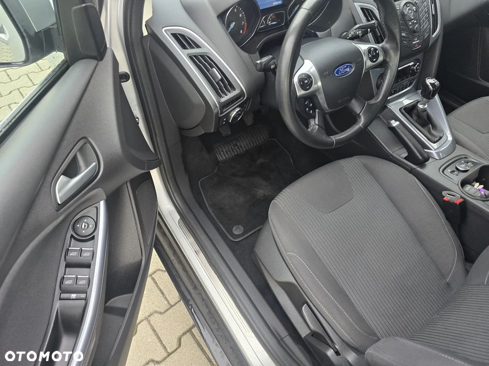 Ford Focus 1.6 EcoBoost Gold X (Edition) - 16