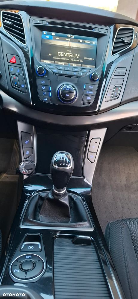 Hyundai i40 Kombi 1.6 Trend - 11