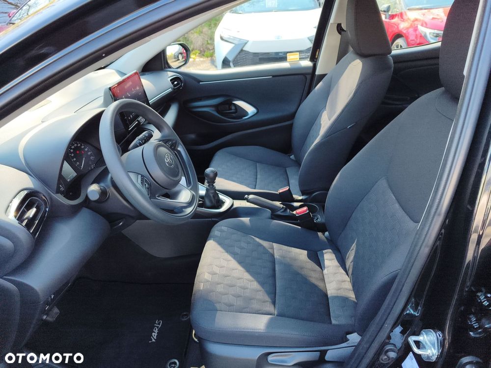 Toyota Yaris - 15