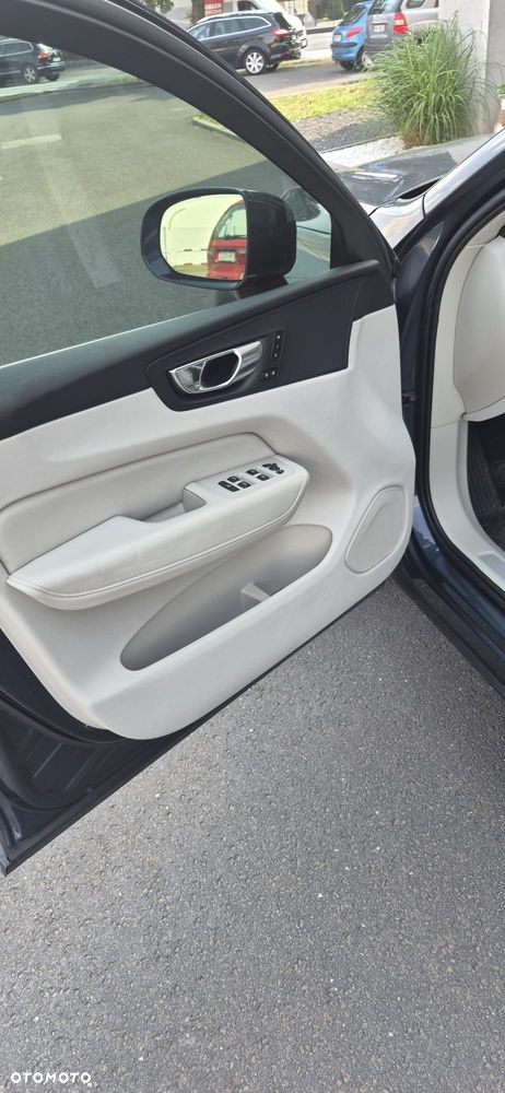 Volvo XC 60 B5 B AWD Geartronic Inscription - 11