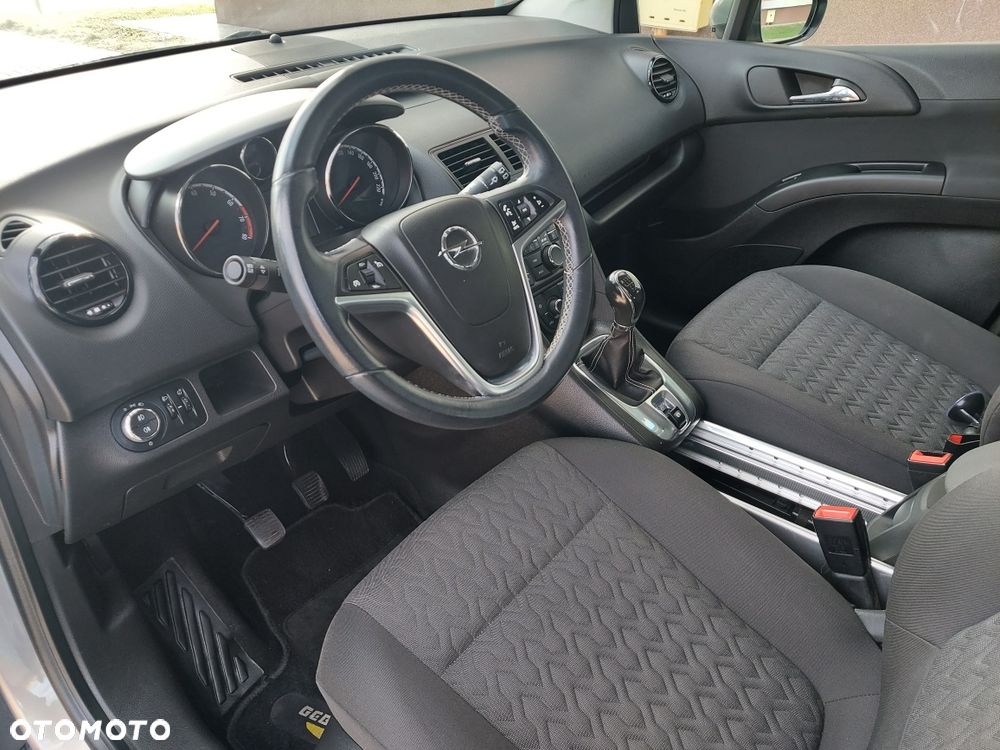 Opel Meriva - 8