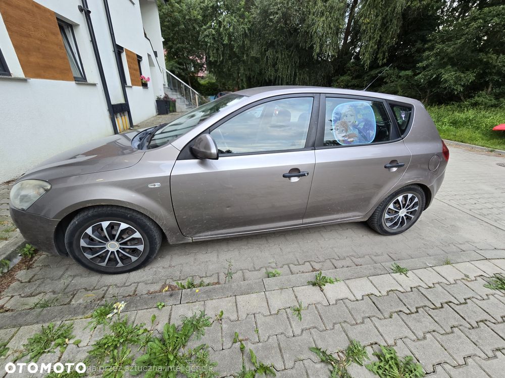 Kia Ceed 2007 photo 3