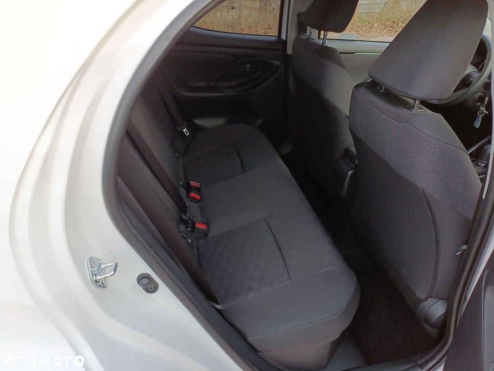 Toyota Yaris Hybrid 1.5 Style - 11