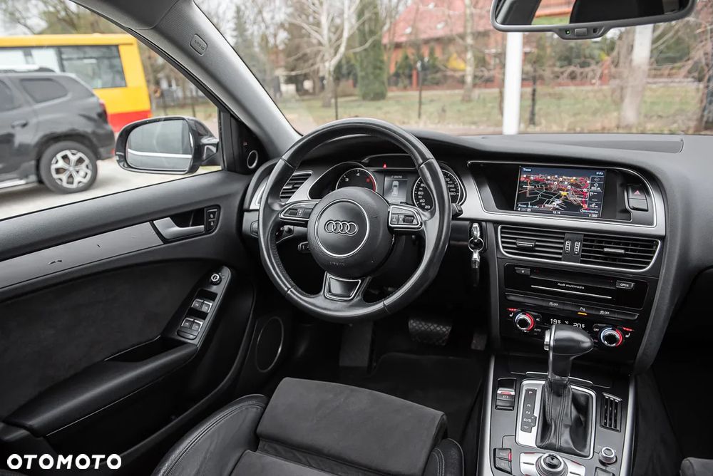 Audi A4 Avant 2.0 TDI DPF quattro S tronic S line Sportpaket - 31