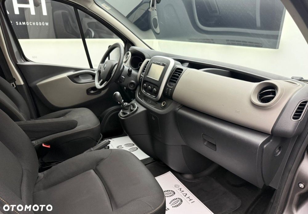 Renault Trafic - 19