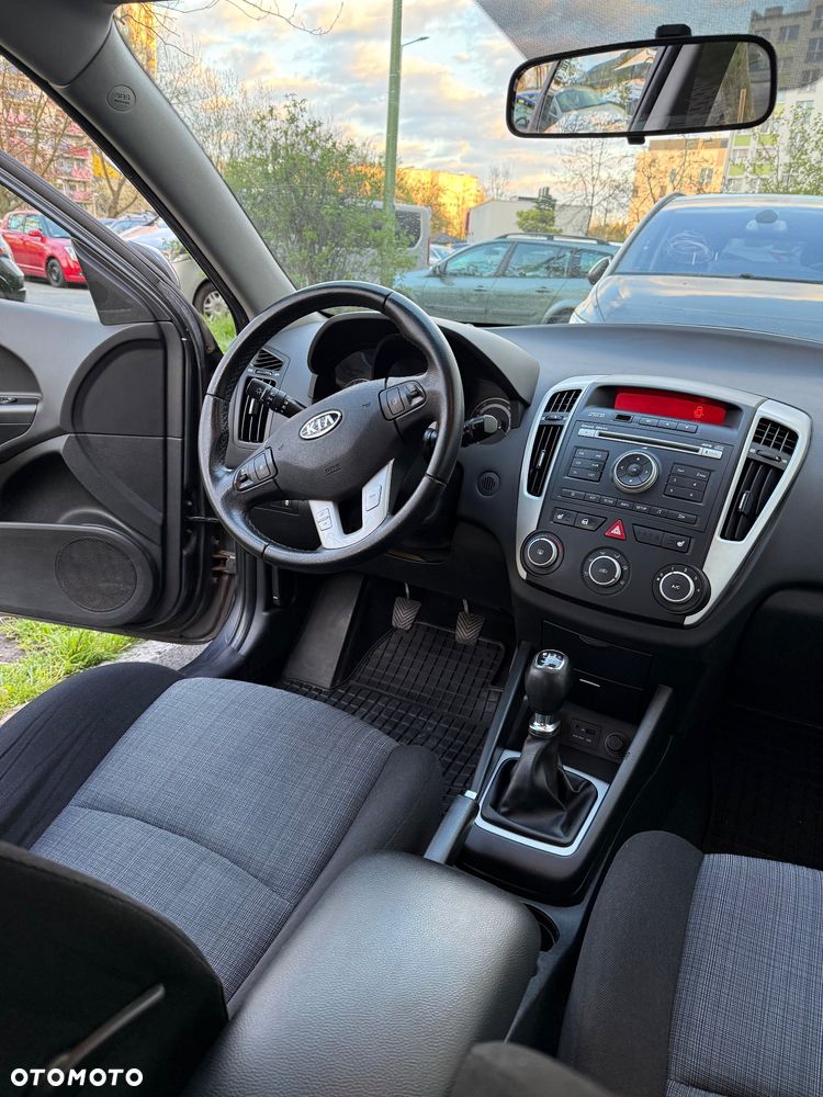 Kia Ceed 1.6 CVVT Spirit - 39