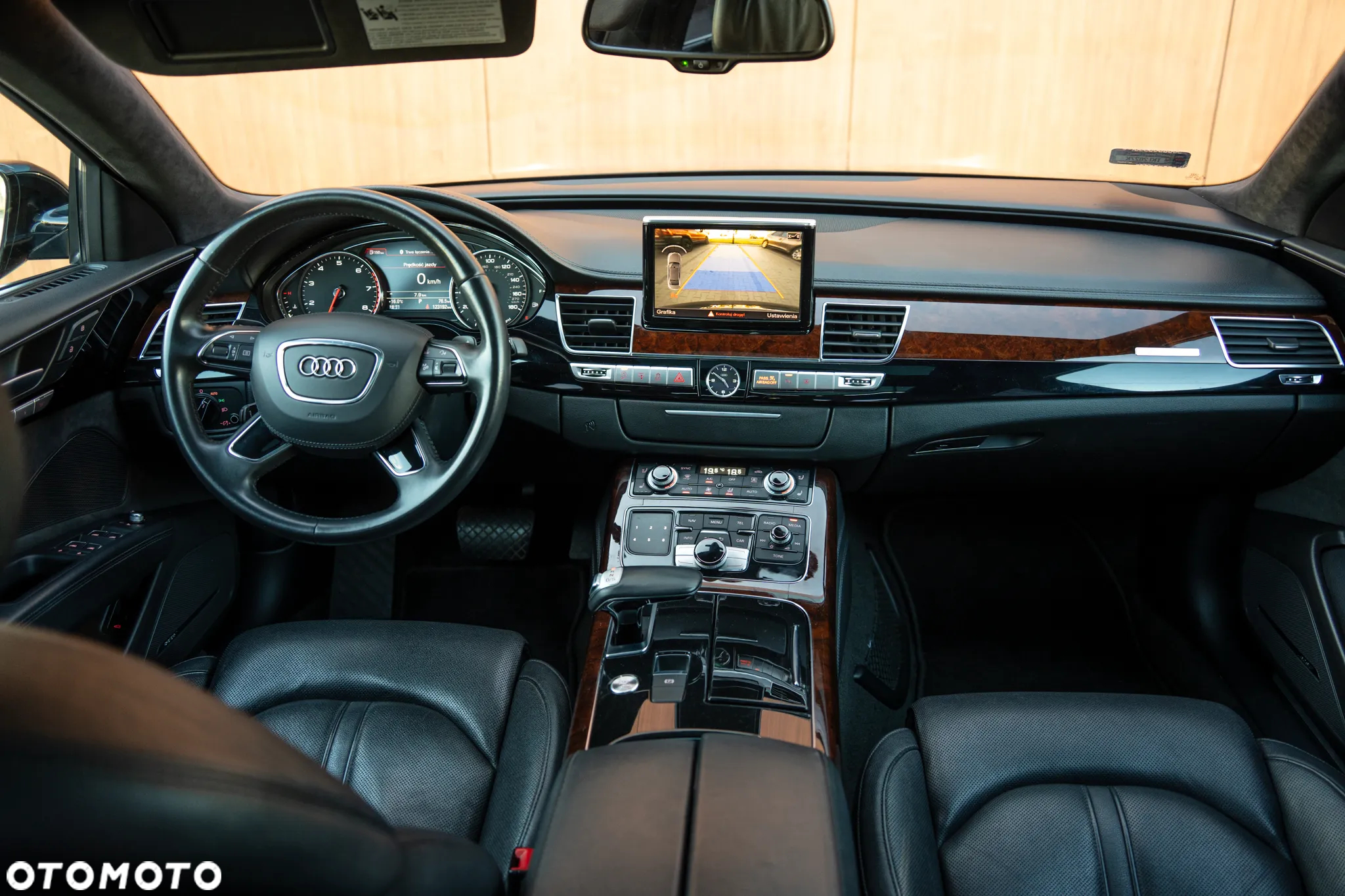 Audi A8 - 7