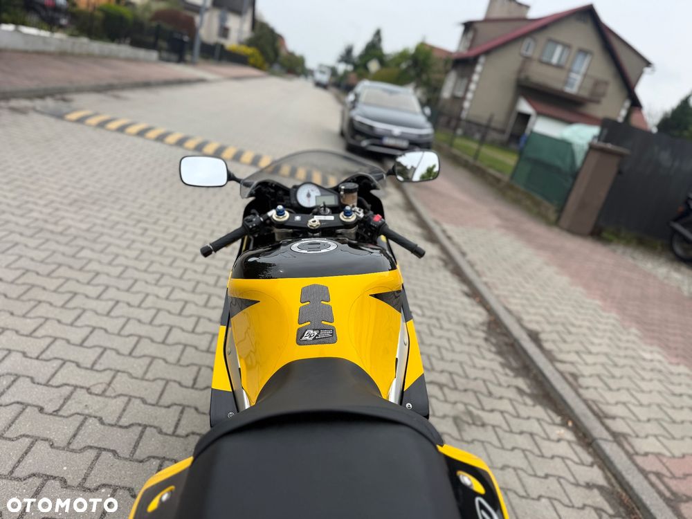 Suzuki GSX-R - 14
