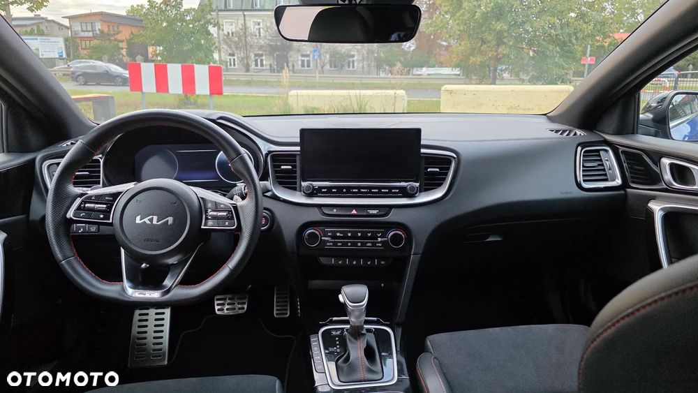 Kia ProCeed 1.6 T-GDI GT DCT - 9