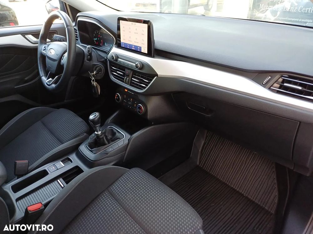 Ford Focus 1.0 EcoBoost Trend - 23