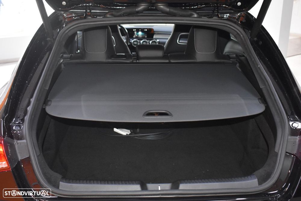 Mercedes-Benz CLA 250 - 53