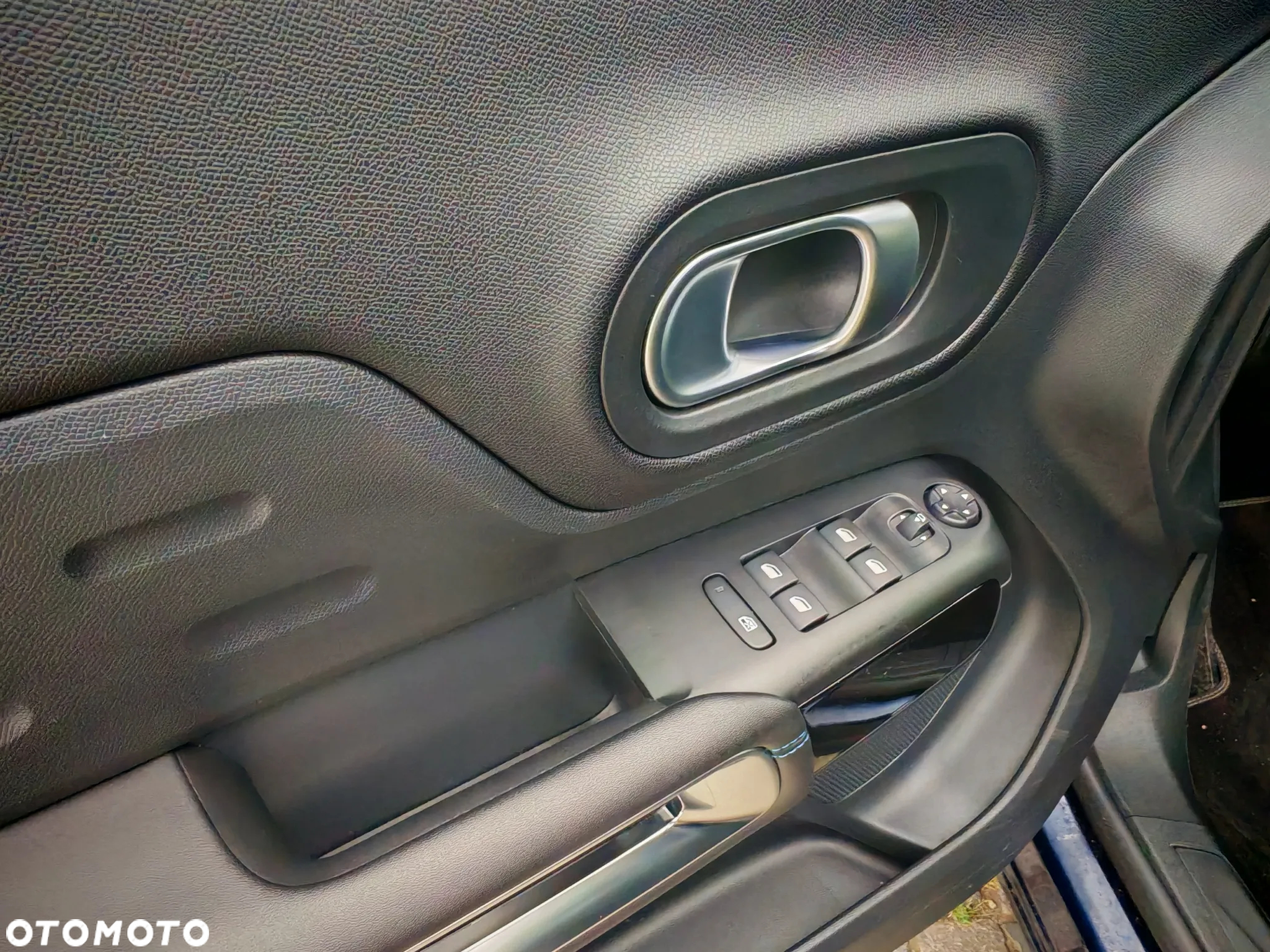 Citroën C5 Aircross Hybrid 225 e-EAT8 FEEL PACK - 26