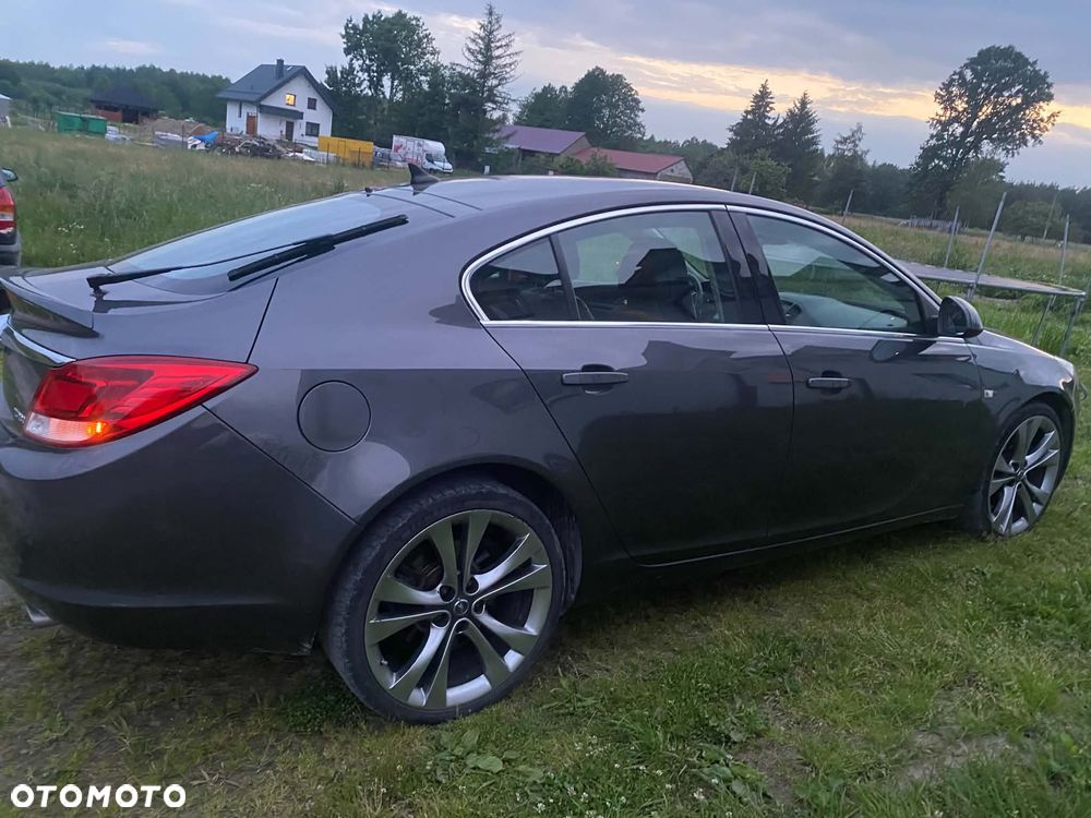 Opel Insignia 2.0 Turbo Cosmo - 1