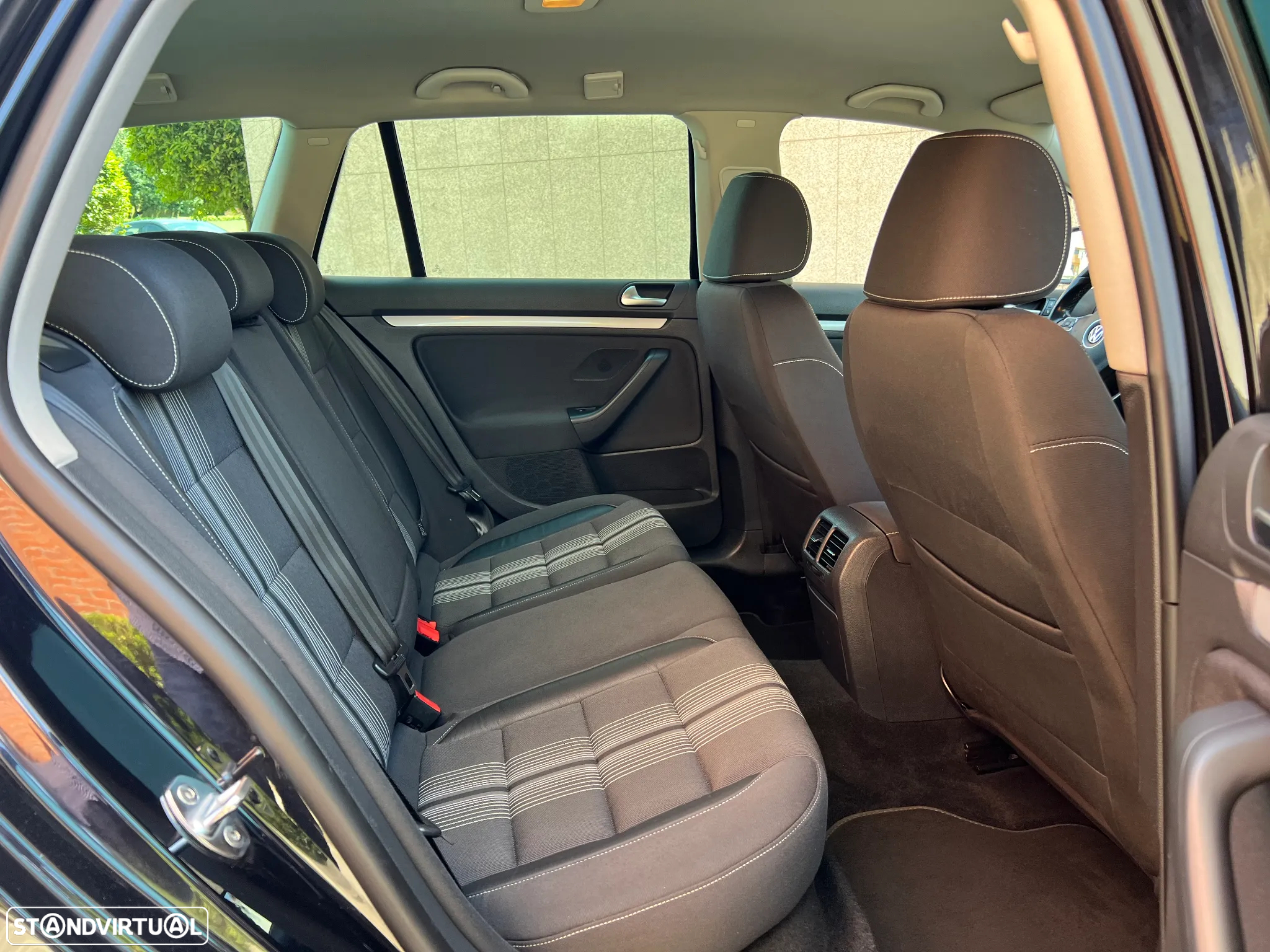 VW Golf Variant 2.0 TDi Highline - 29