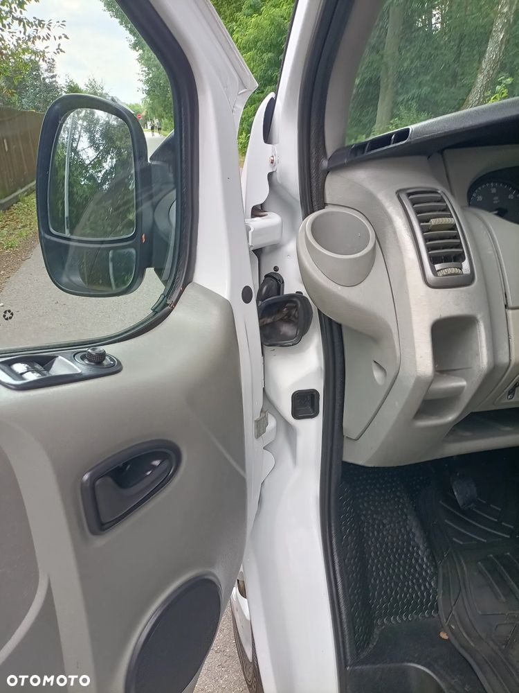 Opel Vivaro - 15