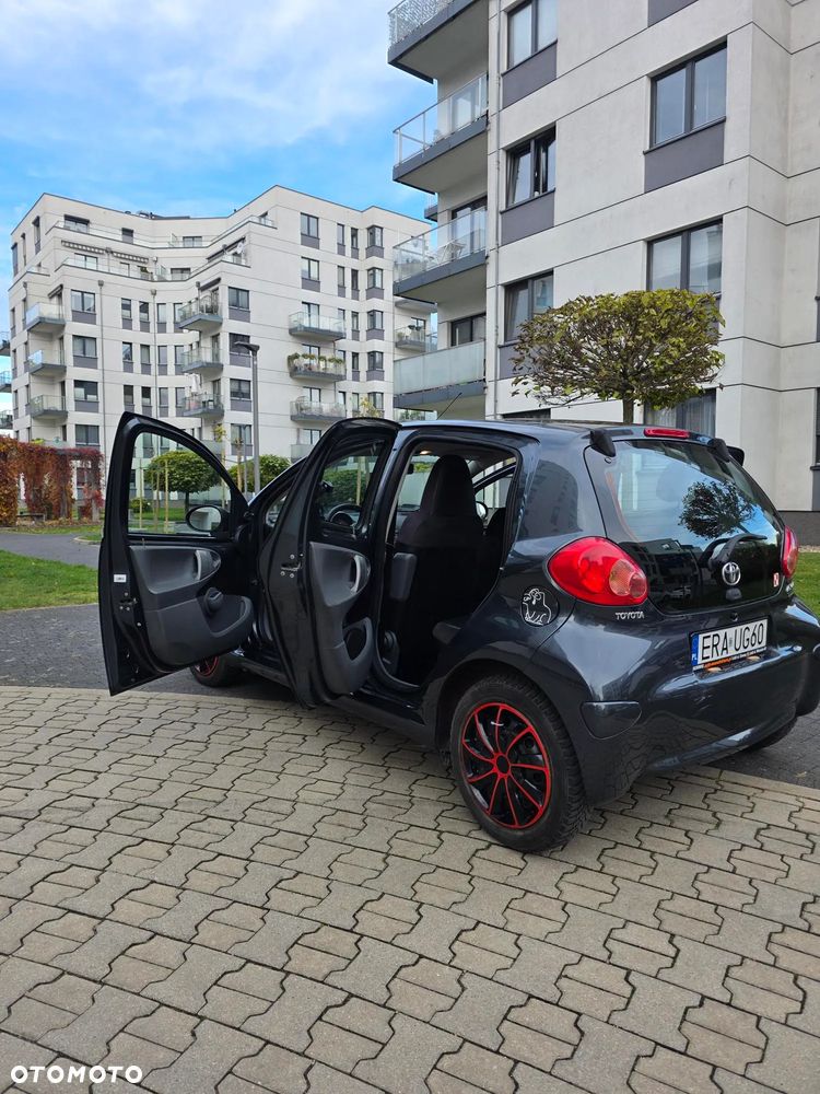Toyota Aygo - 11