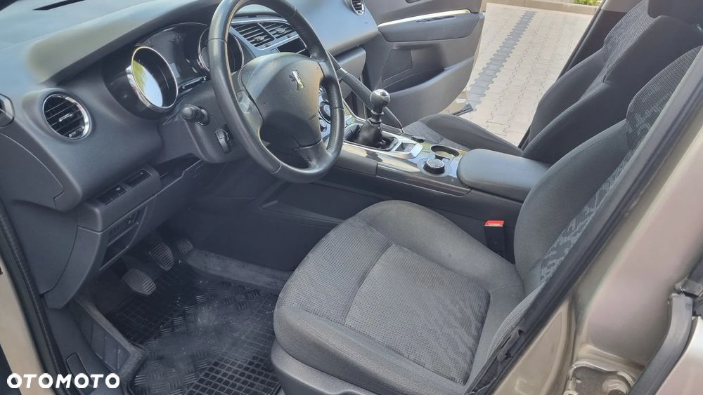 Peugeot 3008 1.6 HDi Active - 10