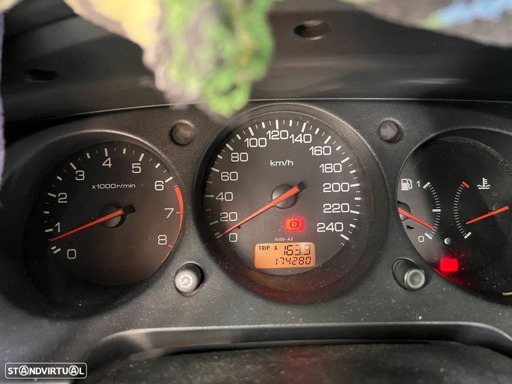 Honda Accord 1.8 LS - 7