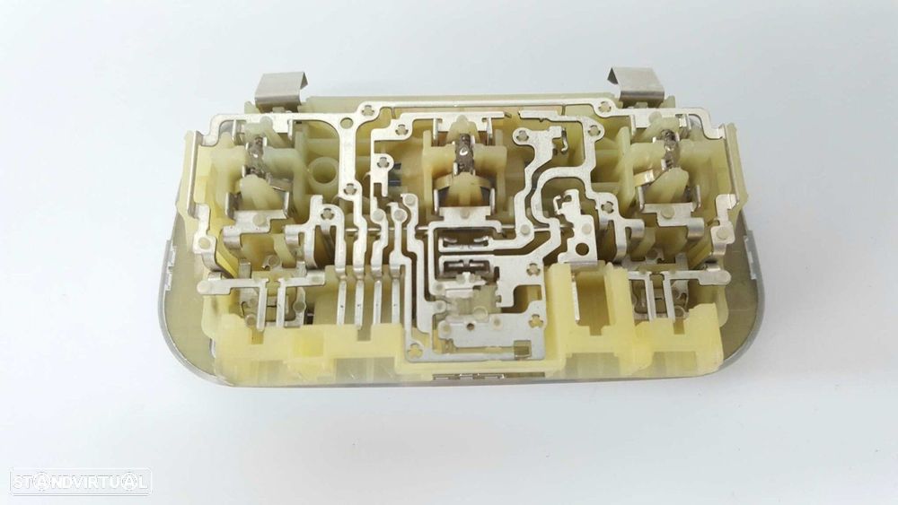 LUZ INTERIOR PEUGEOT PARTNER KOMBI PREMIUM - 2