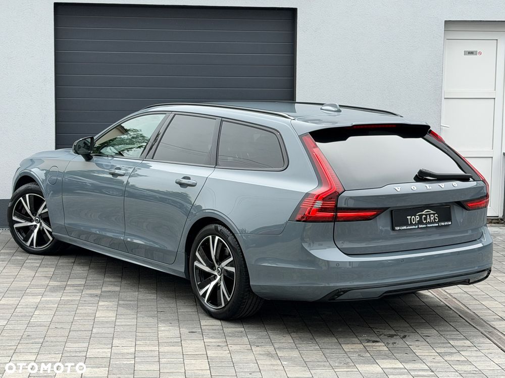 Volvo V90 T8 AWD Plug-In Hybrid R-Design - 4