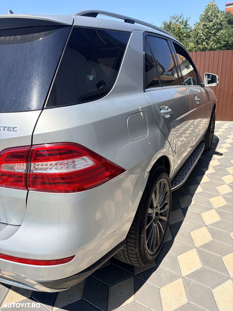 Mercedes-Benz ML - 11