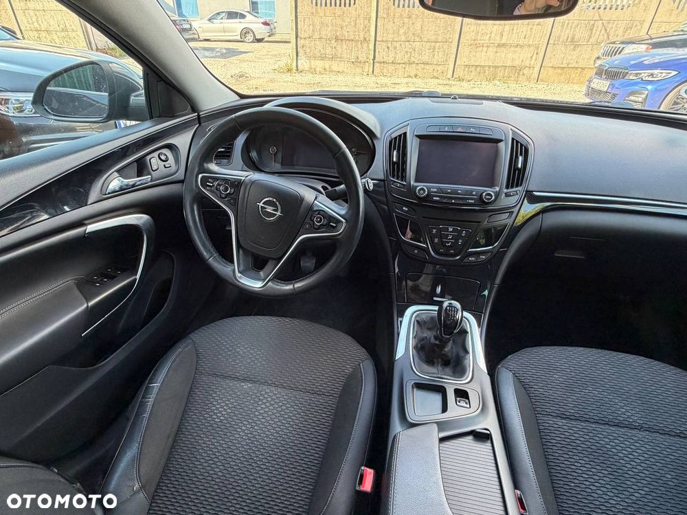 Opel Insignia - 12