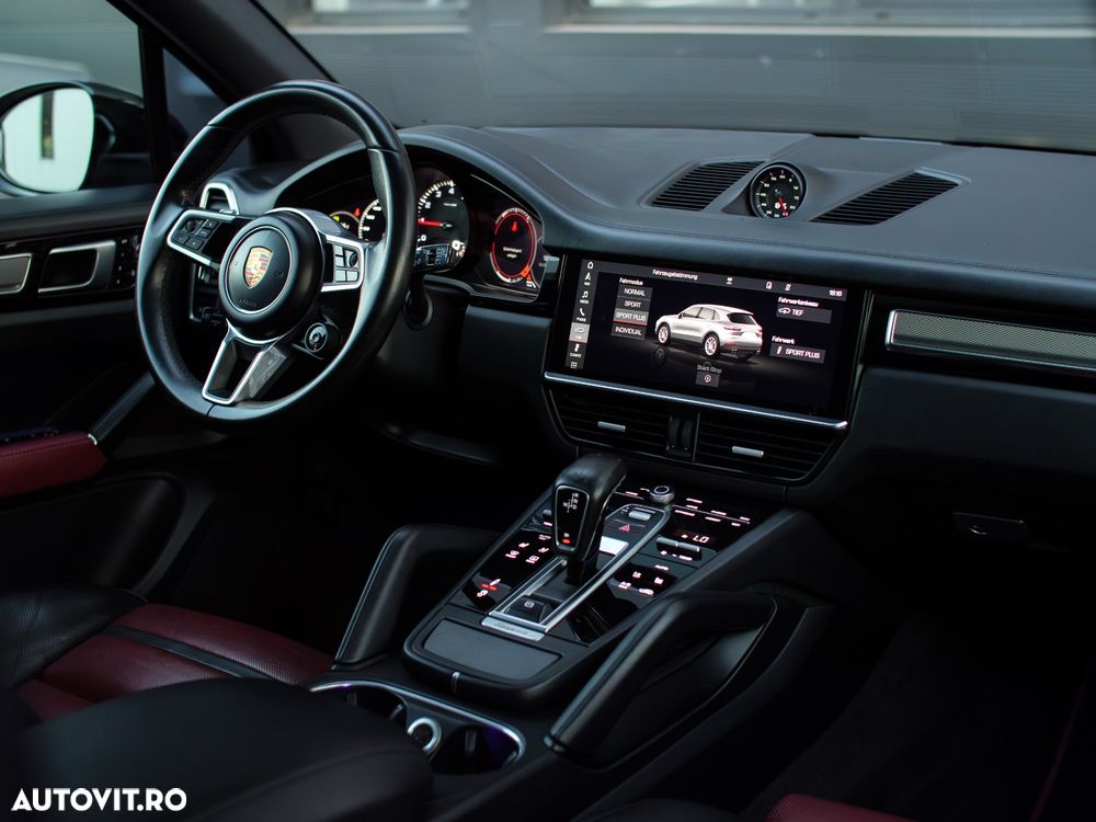 Porsche Cayenne - 6