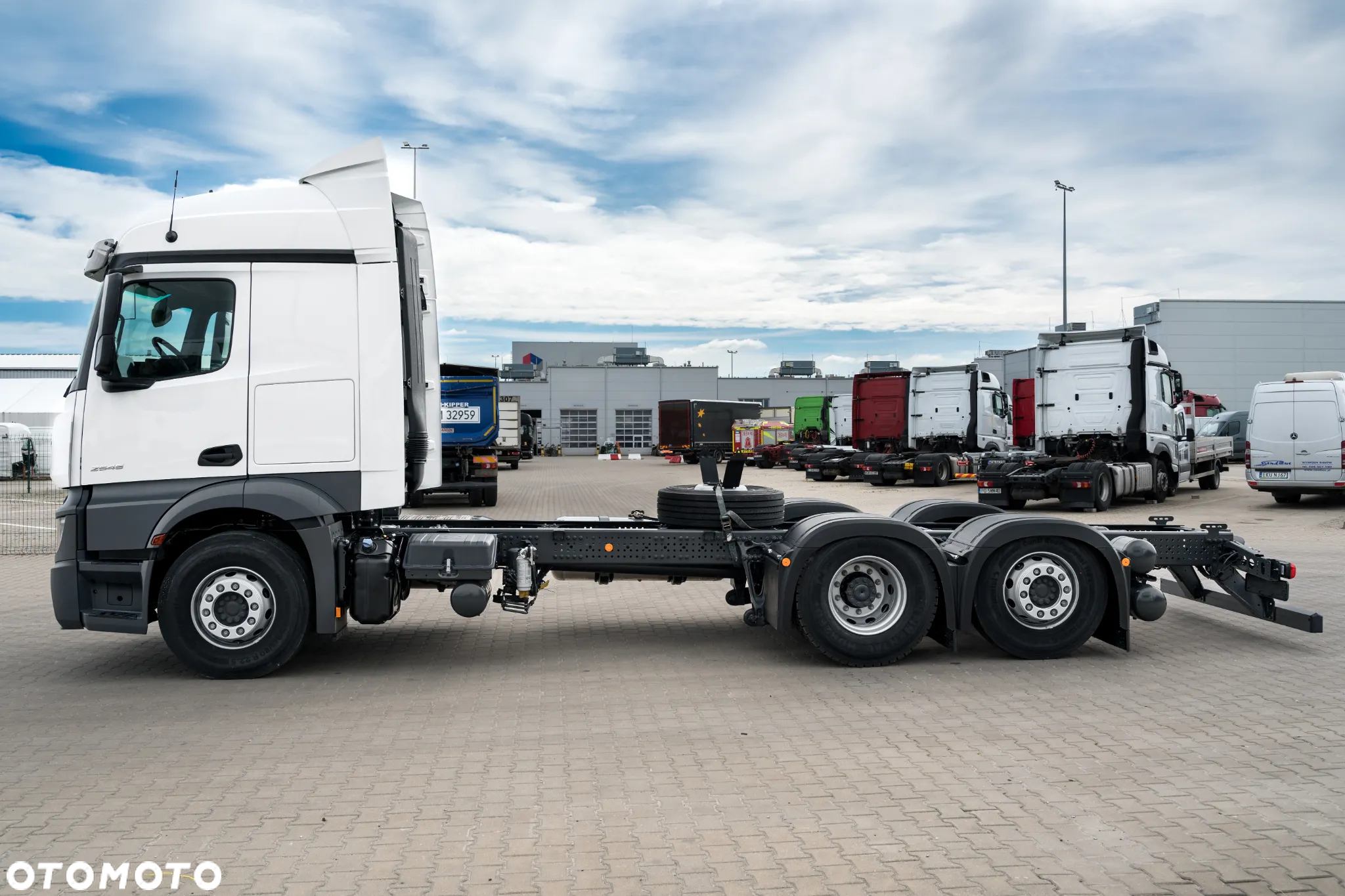 Mercedes-Benz ACTROS 2545 L / PODWOZIE POD HAKOWIEC / 2023 / - 10