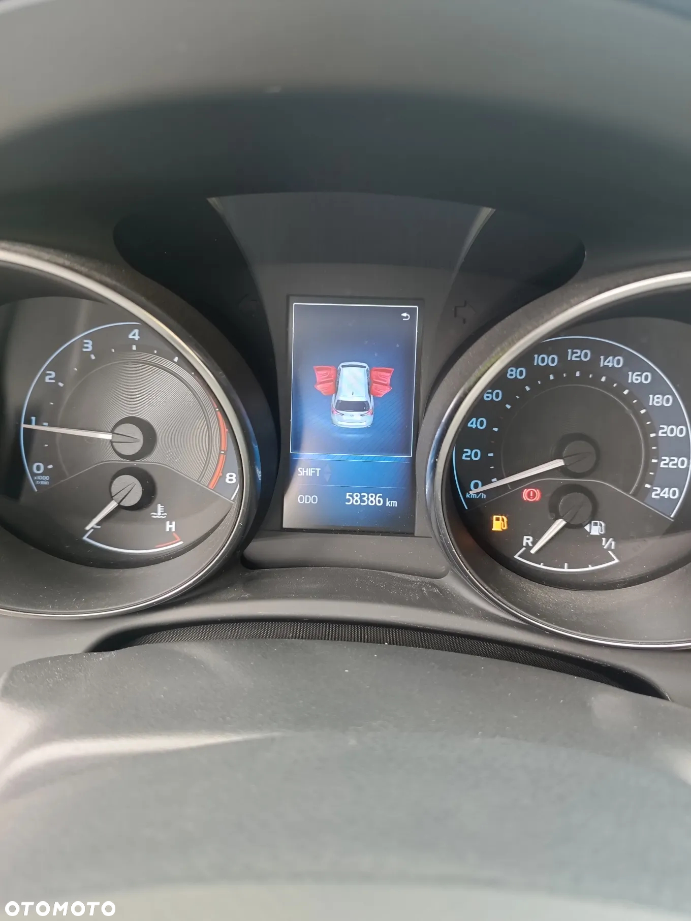 Toyota Auris 1.2 Turbo Team Deutschland - 13