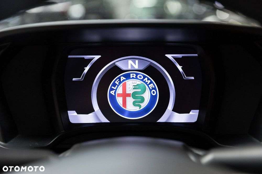 Alfa Romeo 4C - 40
