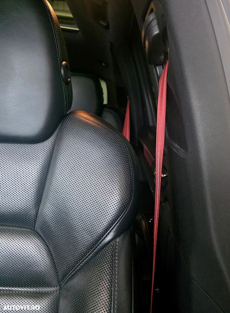 Porsche Cayenne - 13