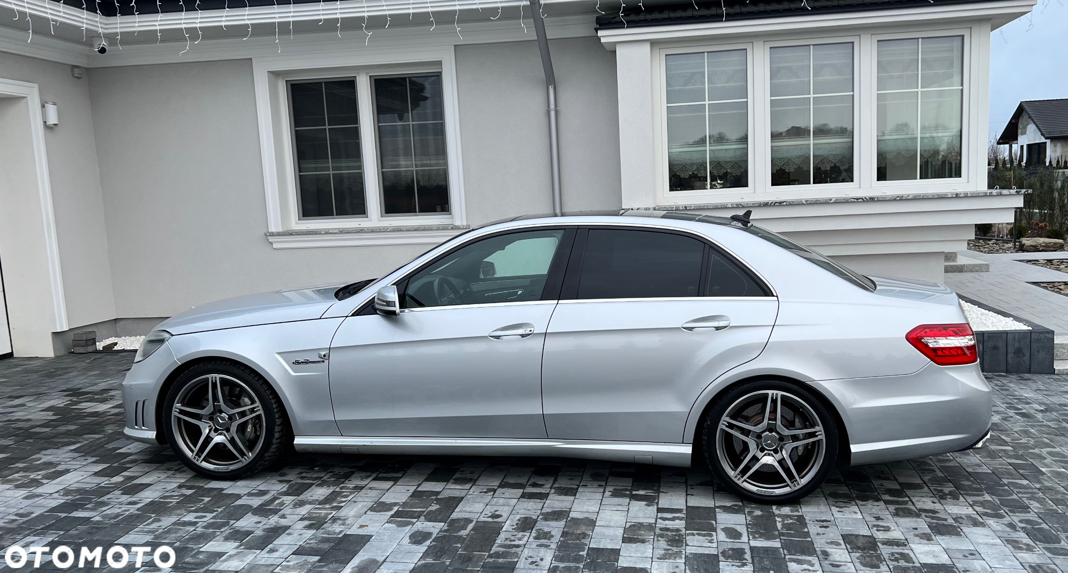 Mercedes-Benz Klasa E 63 AMG AMG Speedshift 7G-MCT - 9