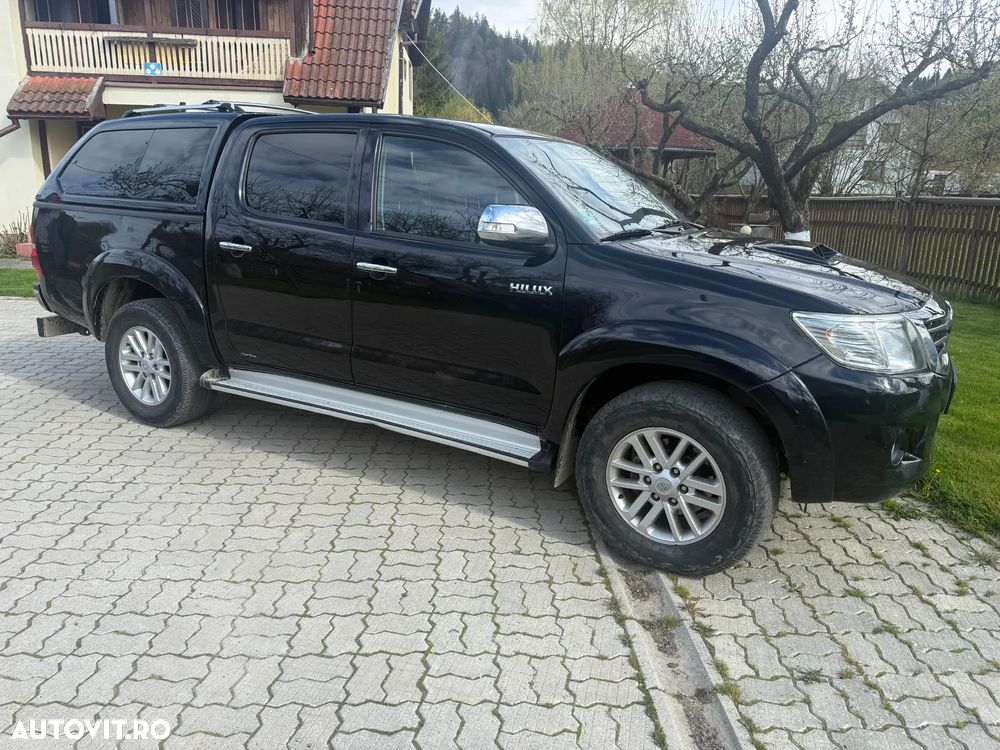 Toyota Hilux - 3