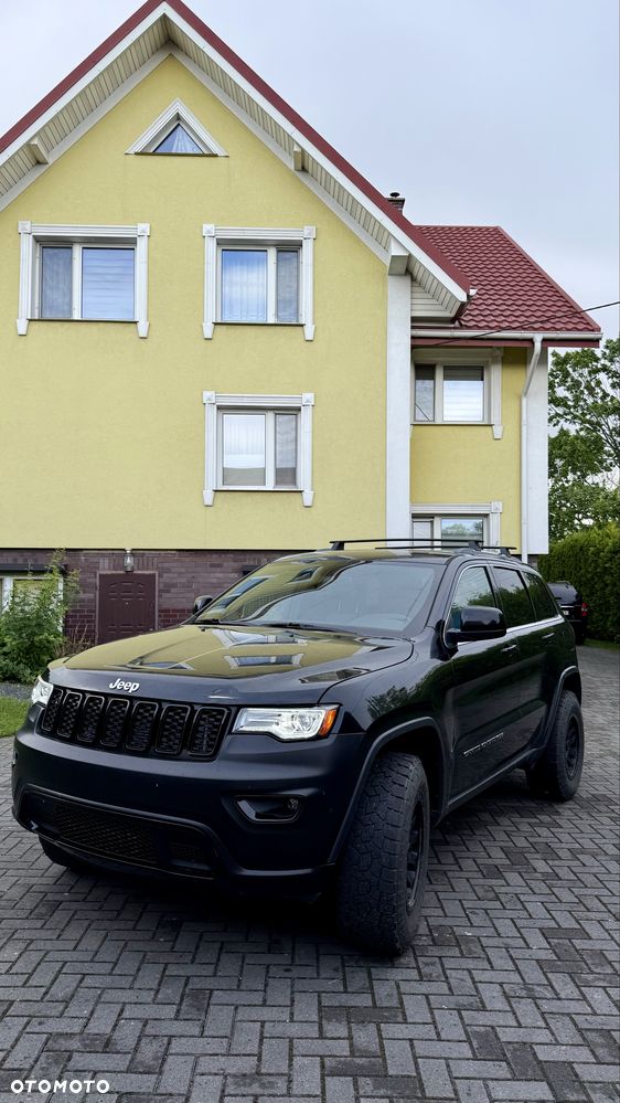 Jeep Cherokee - 1