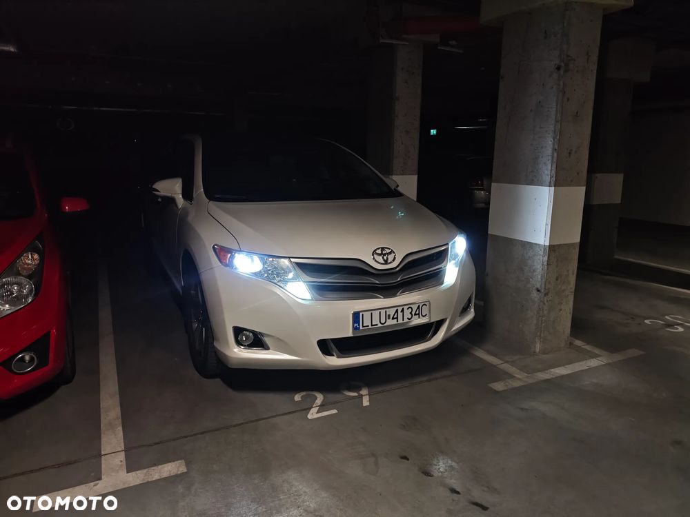 Toyota Venza 3.5 V6 AWD - 24