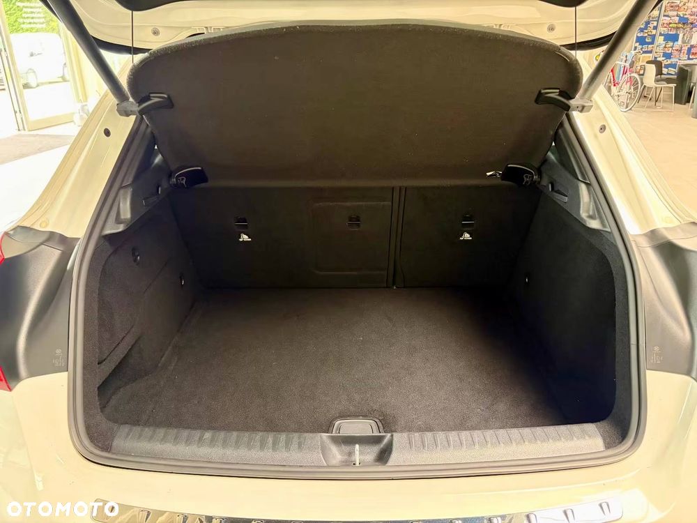 Mercedes-Benz GLA 220 4Matic 7G-DCT AMG Line - 24