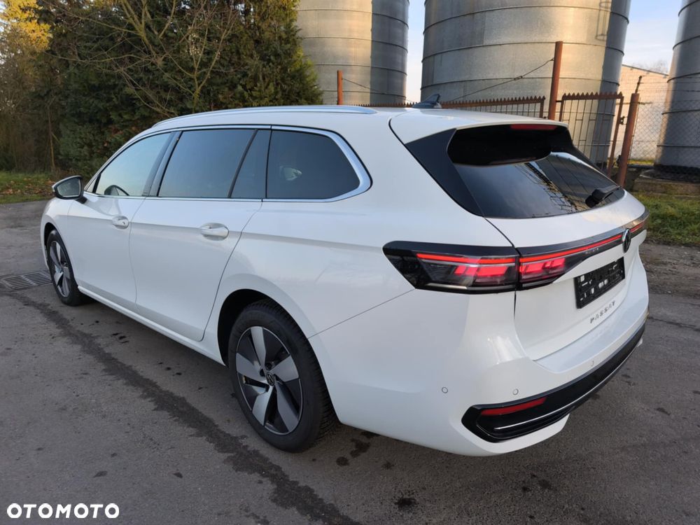 Volkswagen Passat 2.0 TDI SCR DSG Elegance - 6