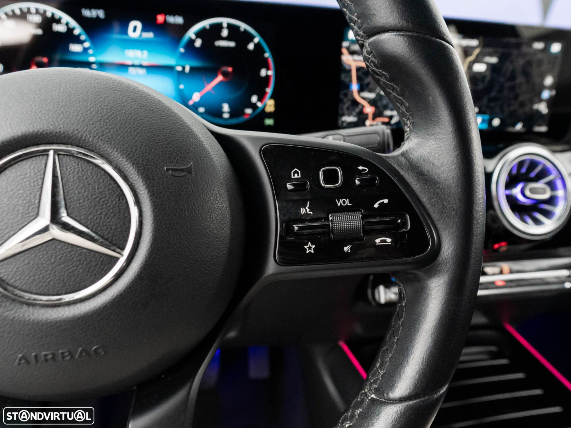 Mercedes-Benz GLA 200 d Style - 25