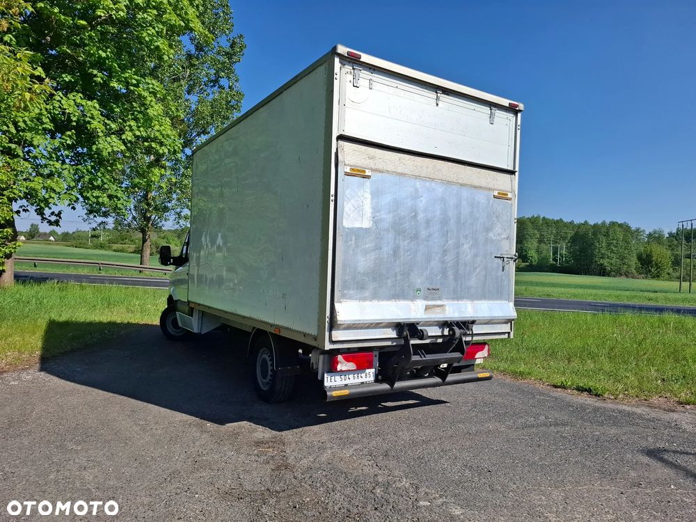 Volkswagen CRAFTER* KONTENER* WINDA 750 kg* UDT * KLIMATYZACJA * F-Vat 23% - 9
