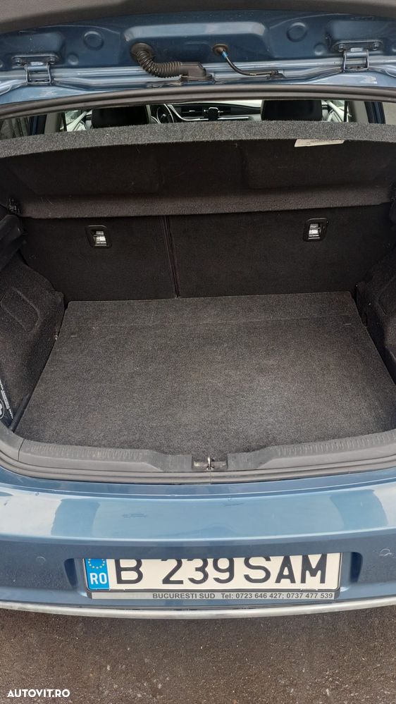 Toyota Auris - 10