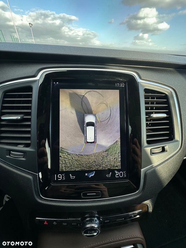 Volvo XC 90 T6 AWD Geartronic Momentum - 23