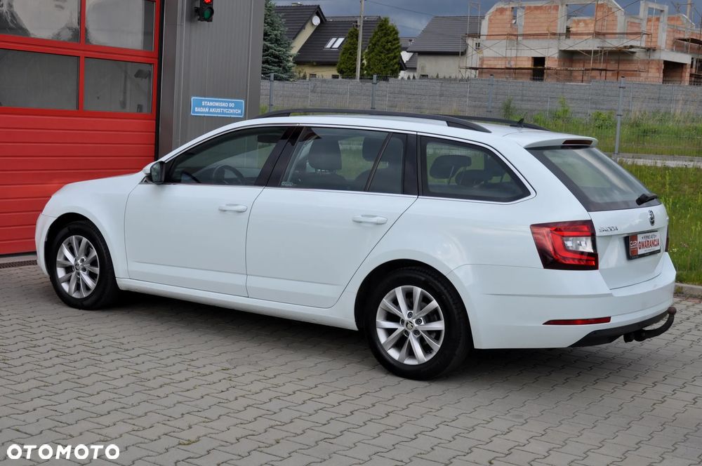 Skoda Octavia 2.0 TDI Edition DSG - 10