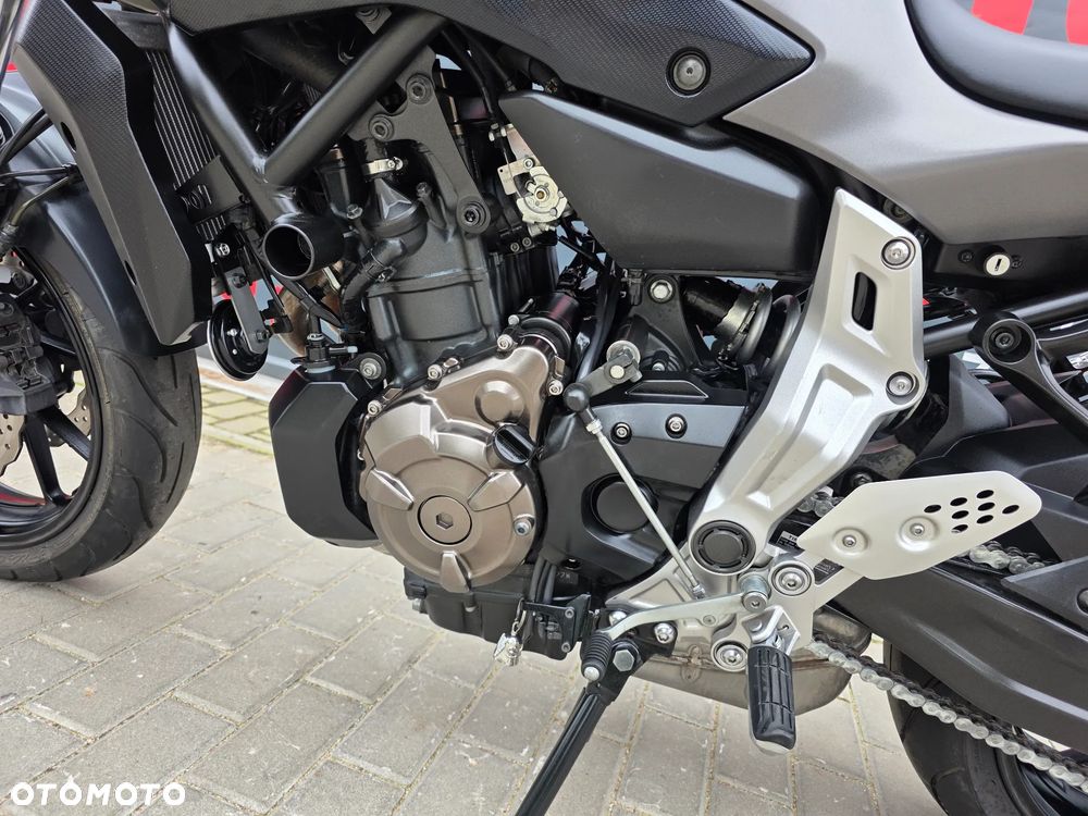Yamaha MT - 12