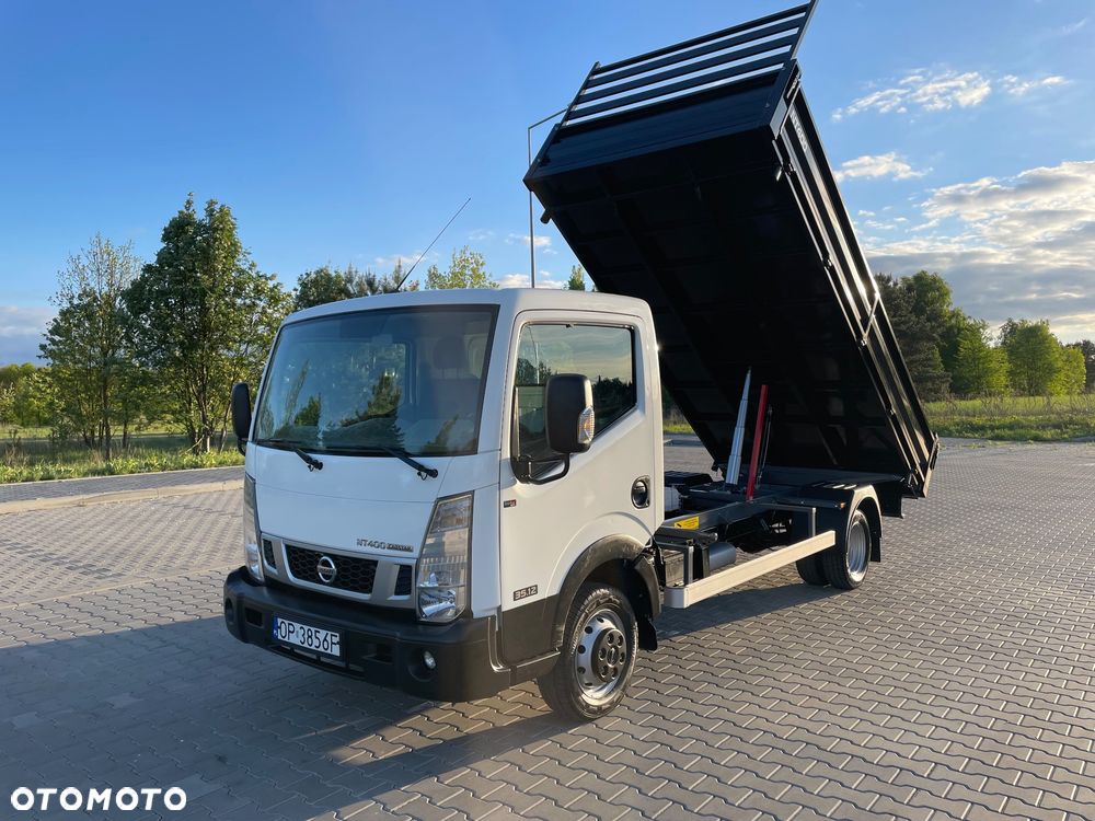 Nissan Cabstar - 1