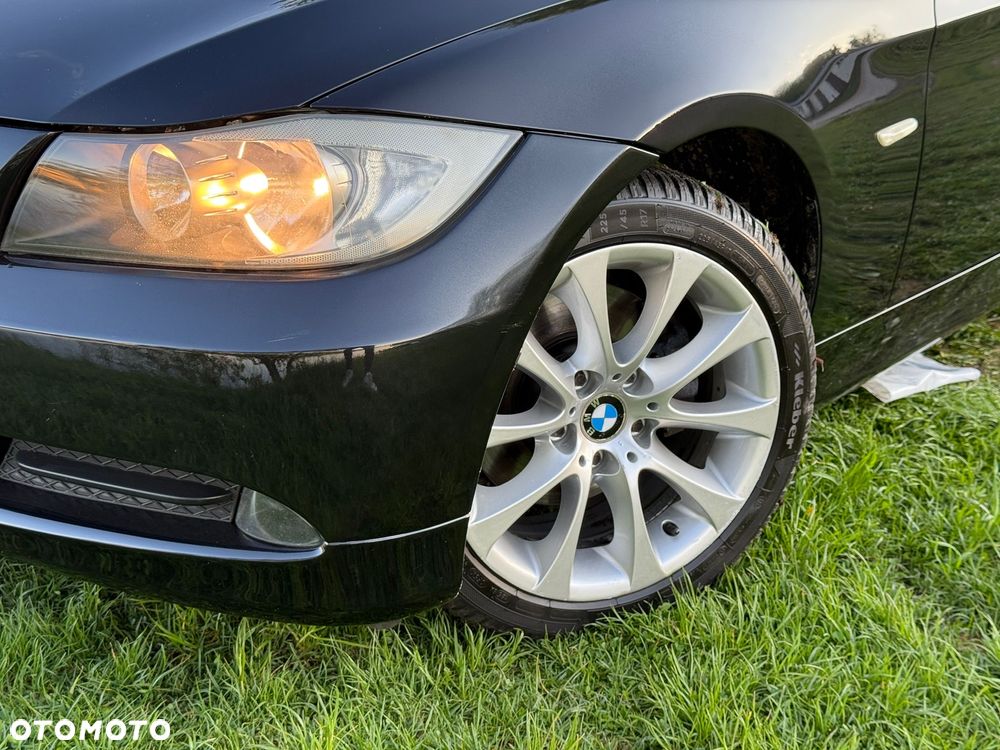 BMW Seria 3 318d DPF - 35