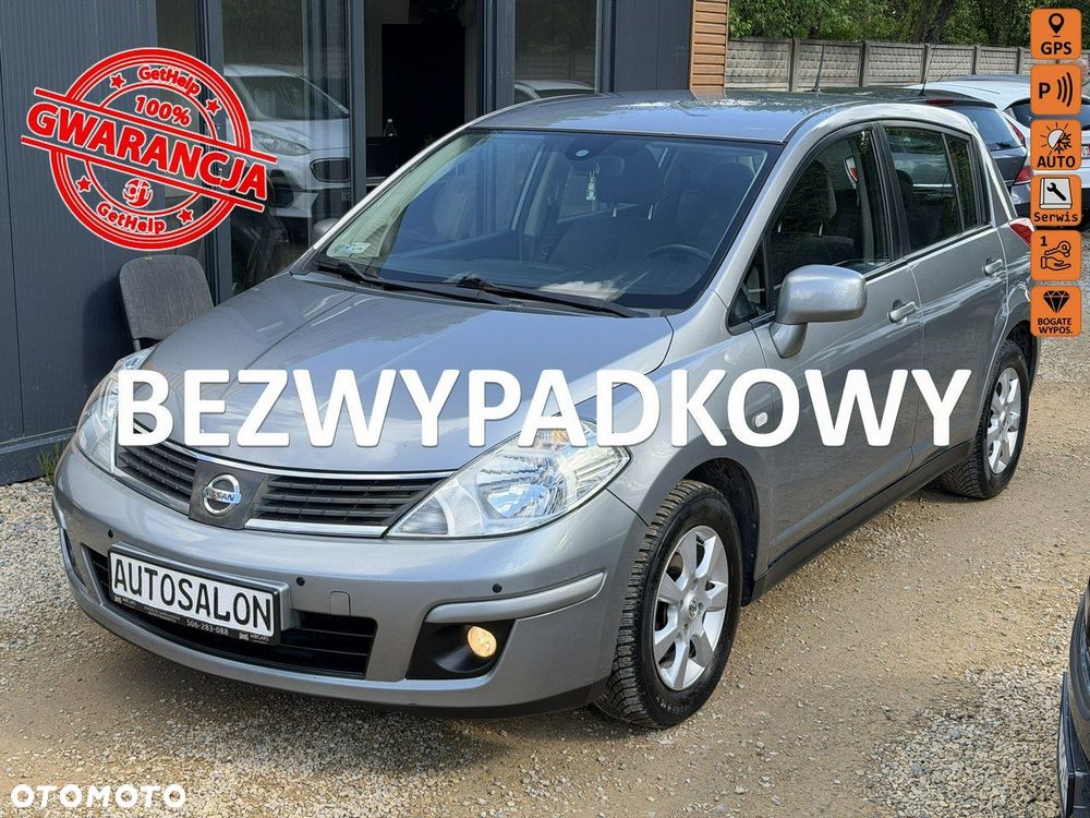 Nissan Tiida - 1