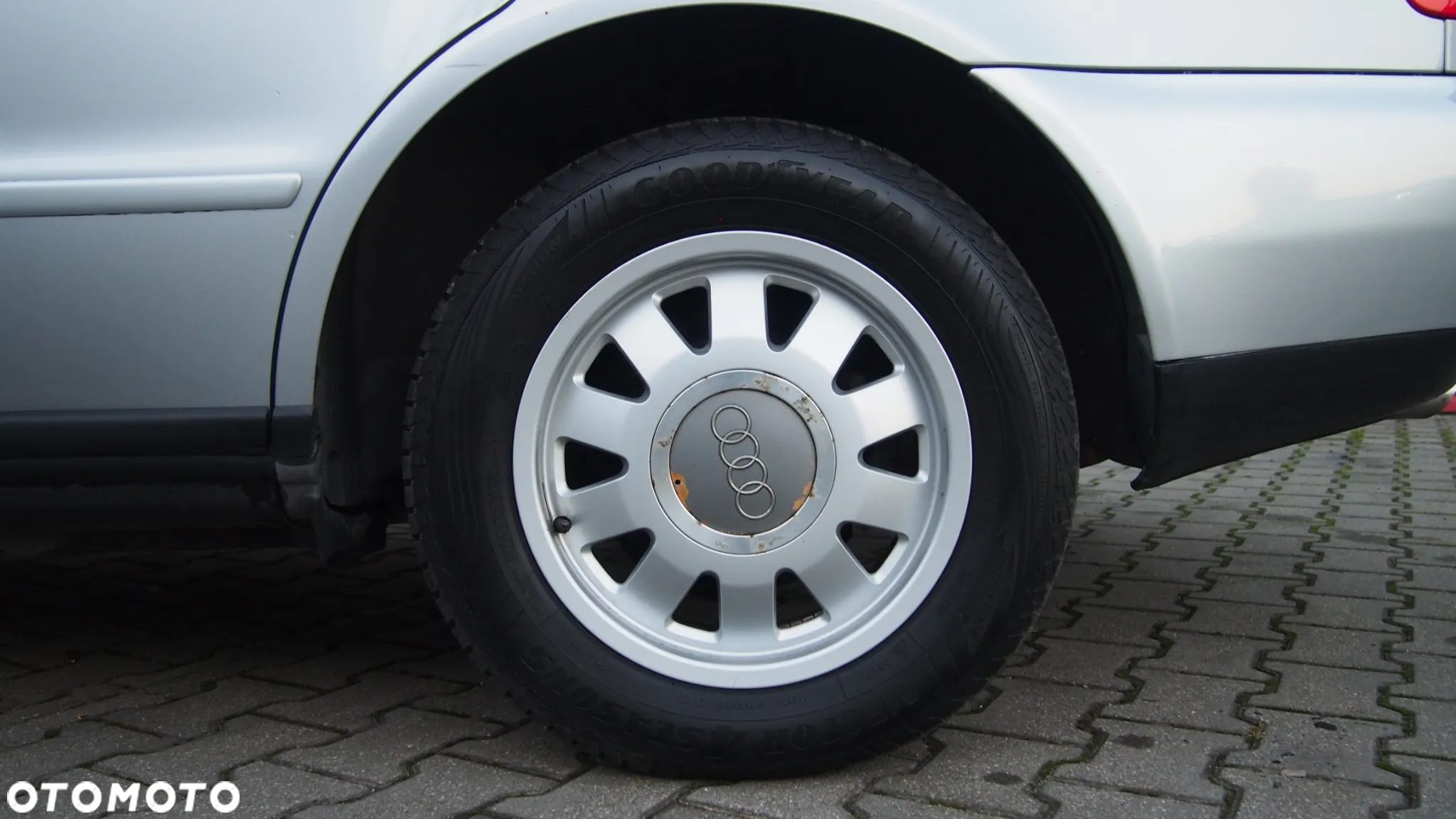 Audi A4 1.6 - 33