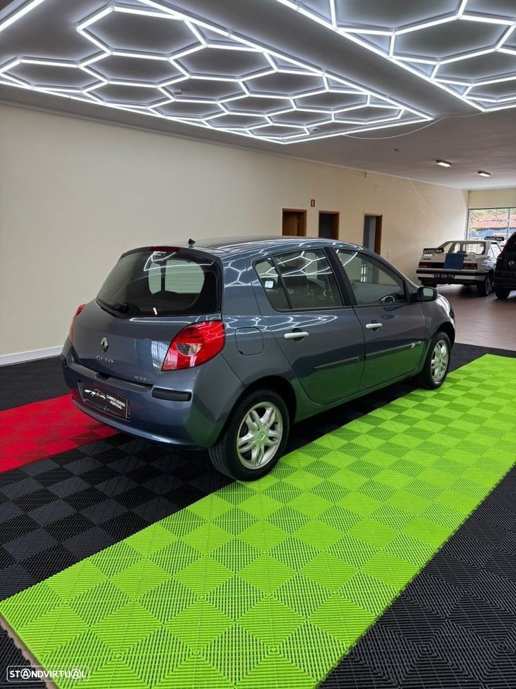 Renault Clio 1.2 16V Dynamique - 5